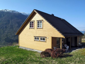 Holiday Home Nedtunet Åse - FJS622